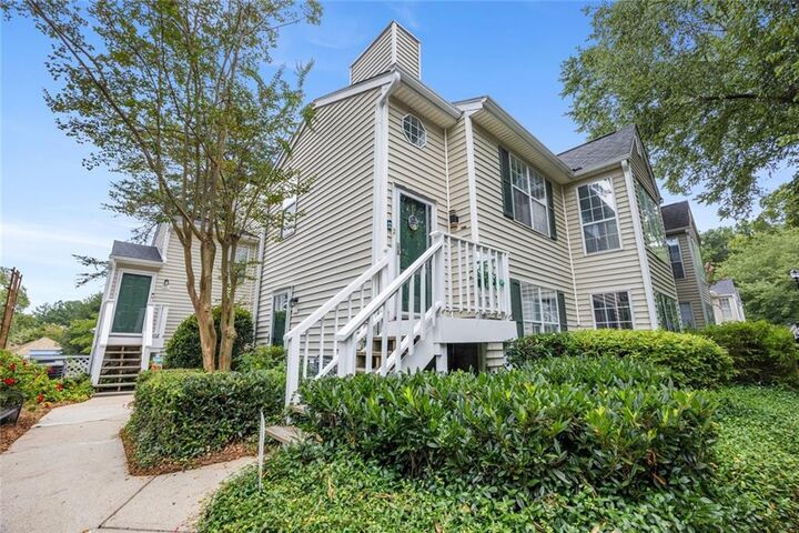 Property Photo:  1618 Glenleaf Drive Drive  GA 30092 