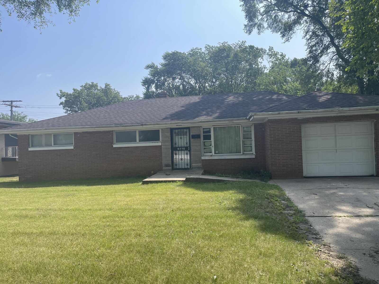 Property Photo:  2009 Chase Street  IN 46404 