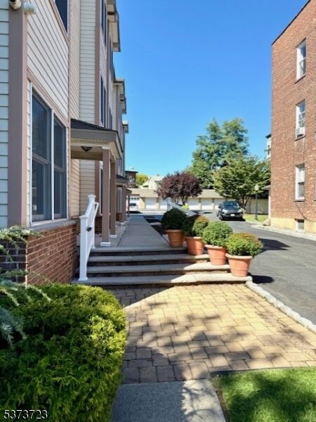 Property Photo:  18 Baldwin St 2A  NJ 07042