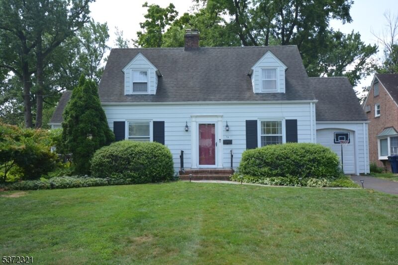 Property Photo: 75 Westfield Rd NJ 07023