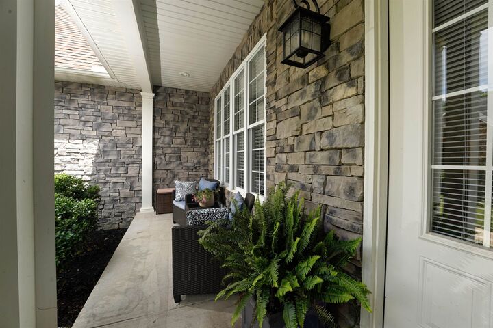 Property Photo:  18 Hyde Park  WV 25313 