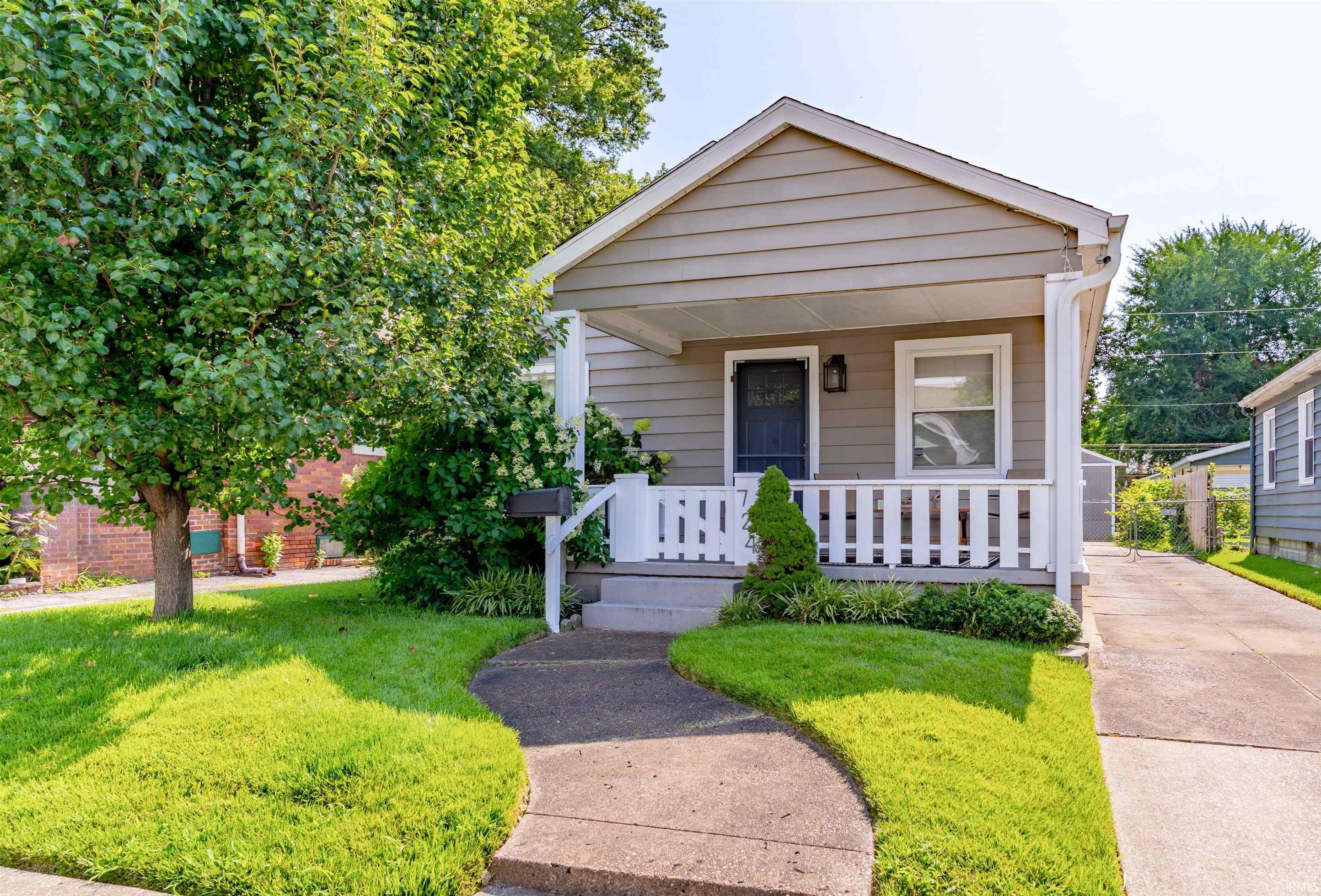 Property Photo:  724 Bennighof Avenue  IN 47714 