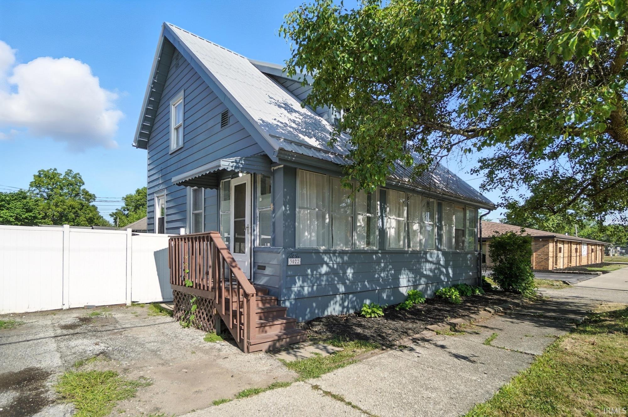 3022 S Wayne Avenue  Fort Wayne IN 46807 photo