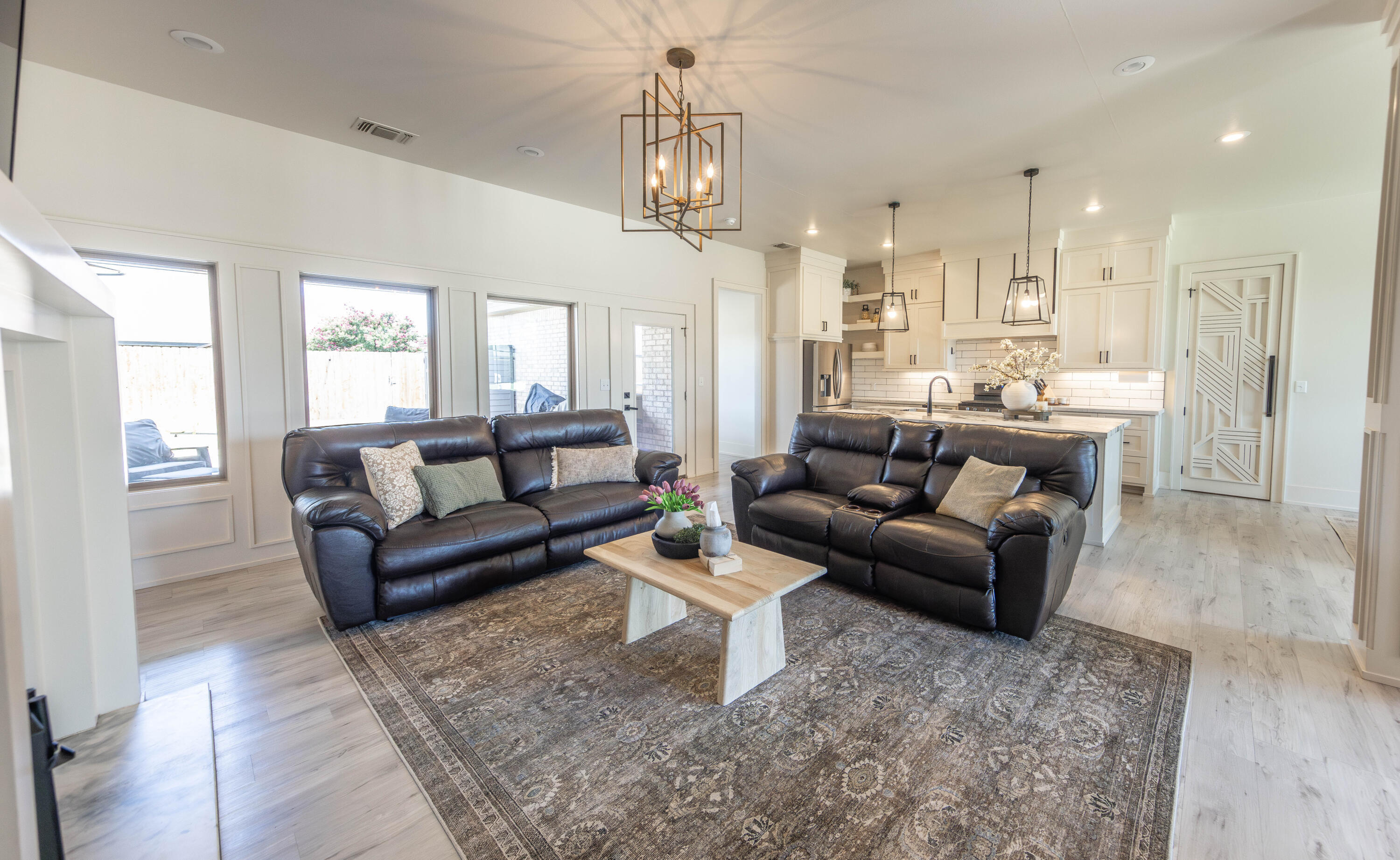 Property Photo: 1127 16th Street TX 79363