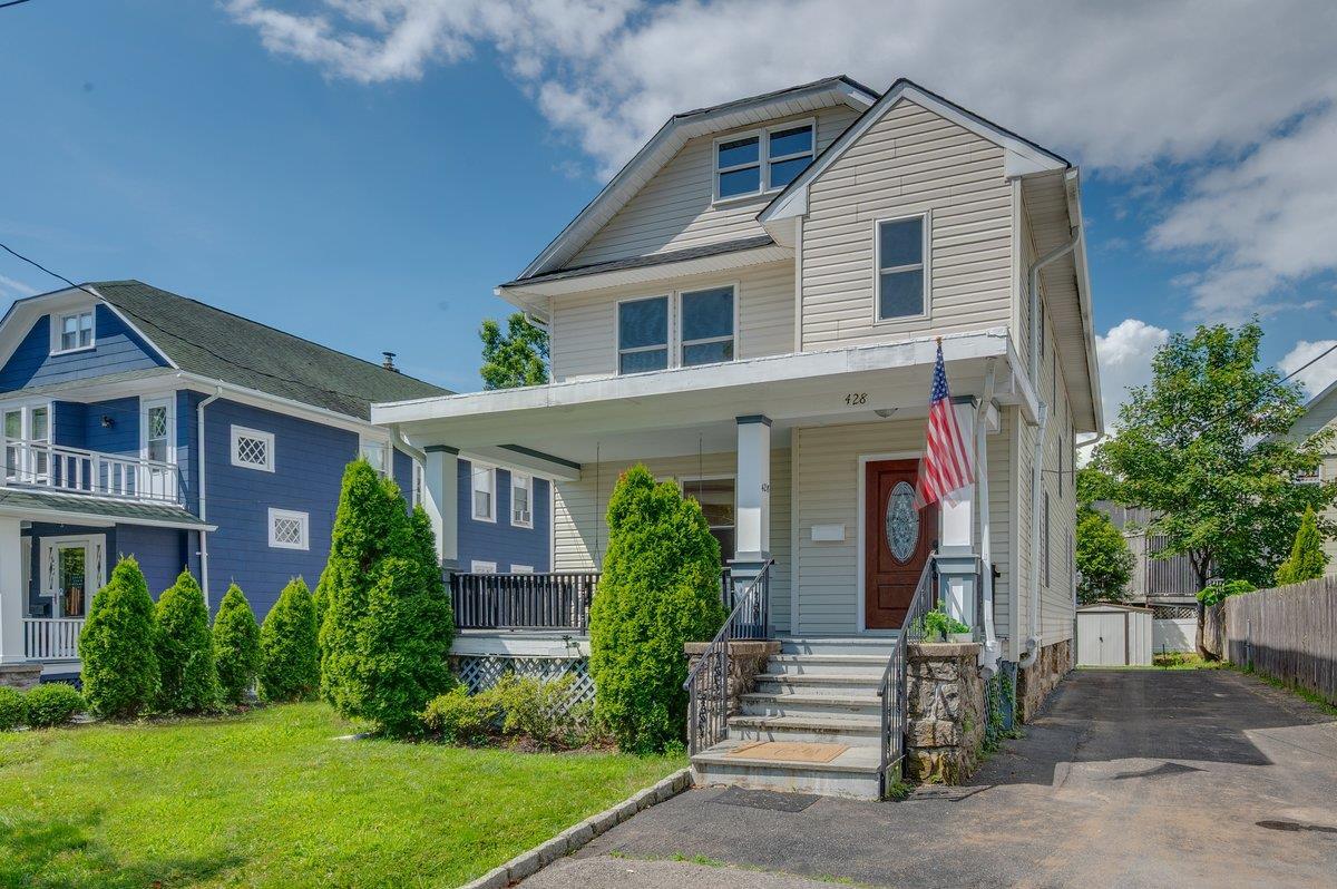 Property Photo: 428 Beach Avenue NY 10543