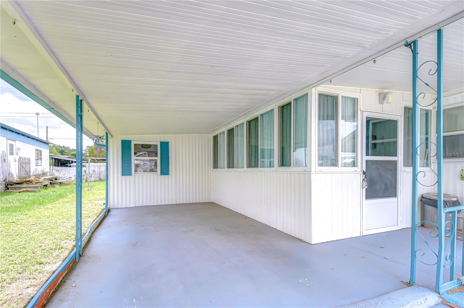 Property Photo: 6301 Connecticut Street FL 33542