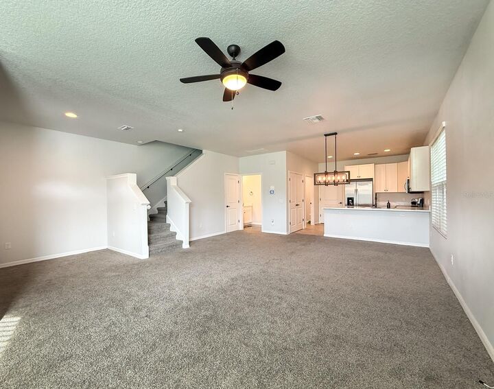 Property Photo: 553 Sunbranch Lane FL 32707