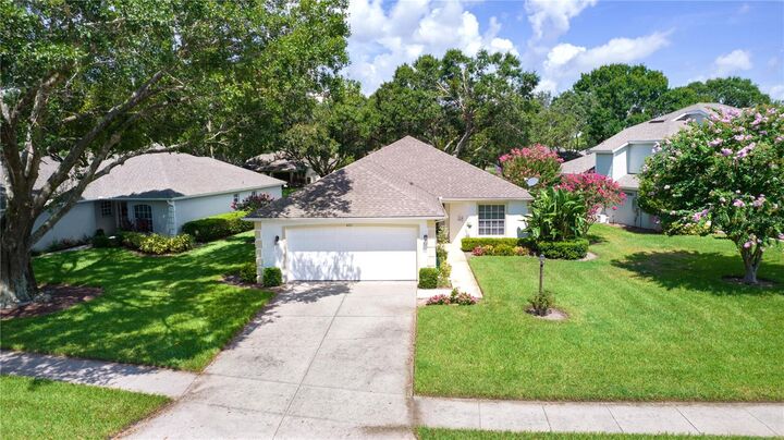 Property Photo:  401 Baytree Boulevard  FL 32778 