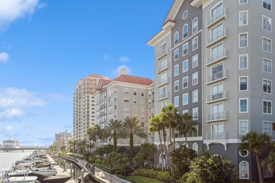 Property Photo: 700 S Harbour Island Boulevard 722 FL 33602