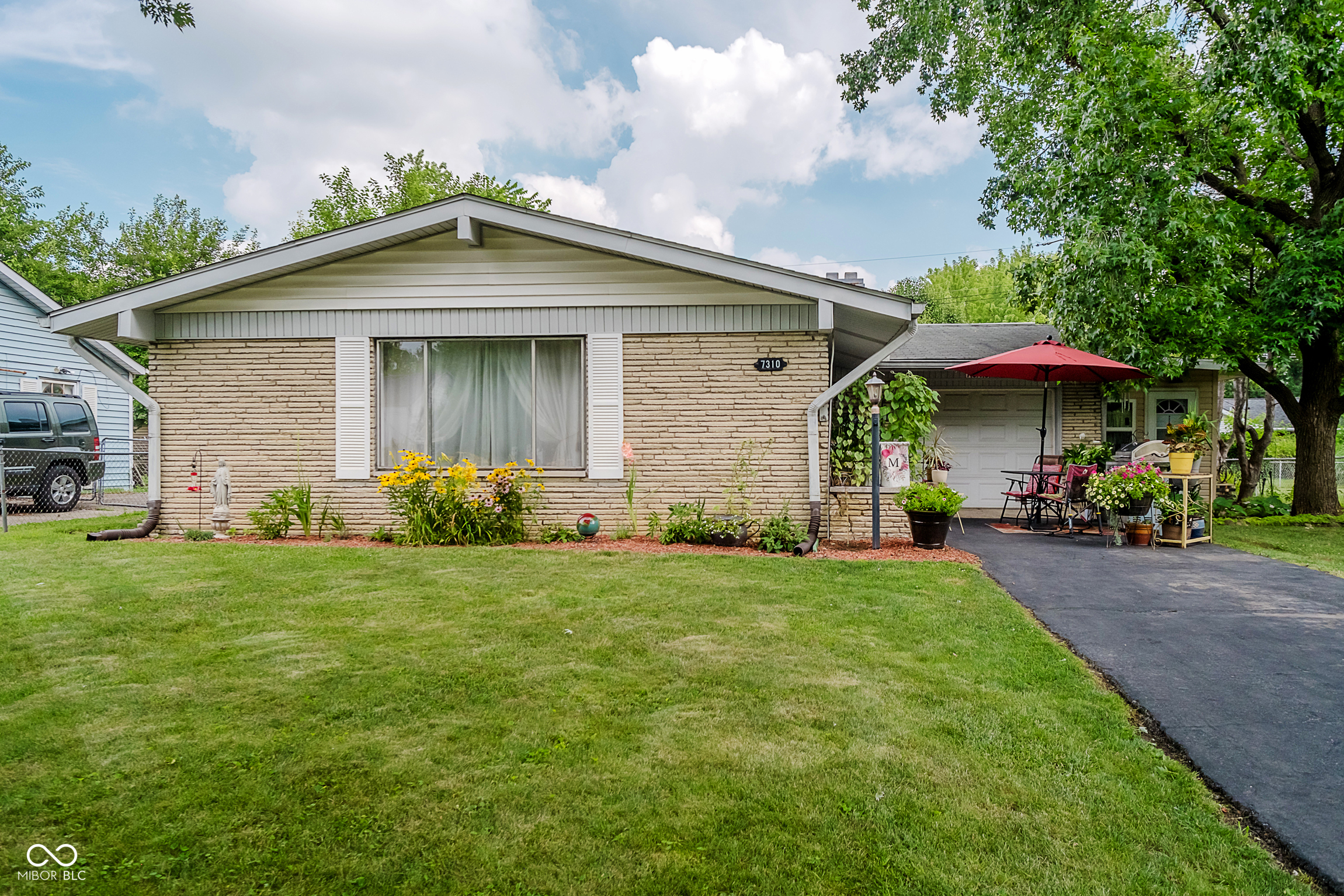 Property Photo: 7310 E 50th Street IN 46226