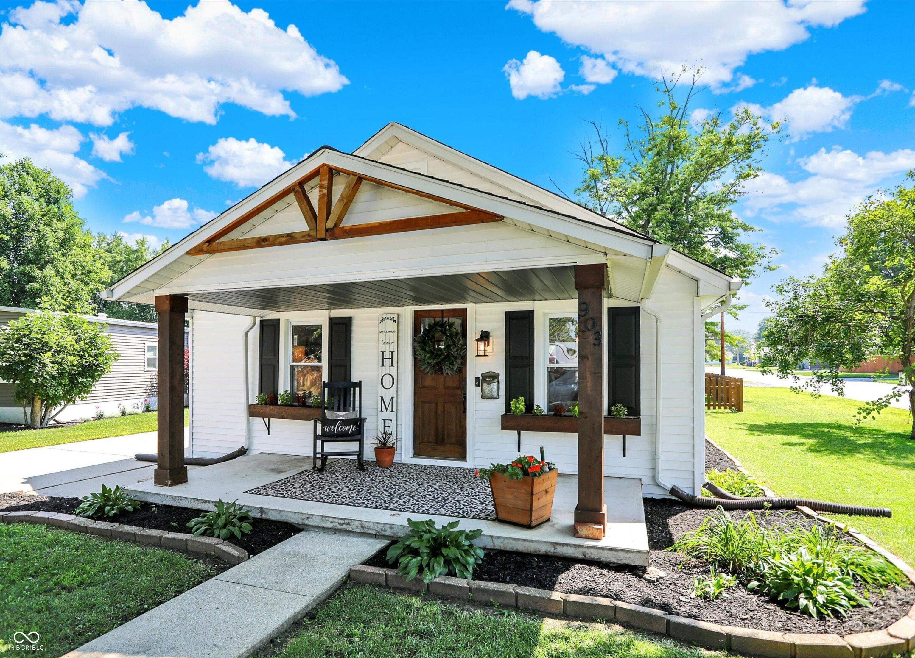 Property Photo: 903 Mill Street IN 46072