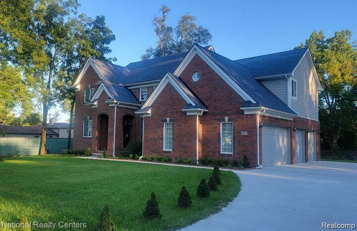 Property Photo: 30527 W 11 Mile Road MI 48336 1201