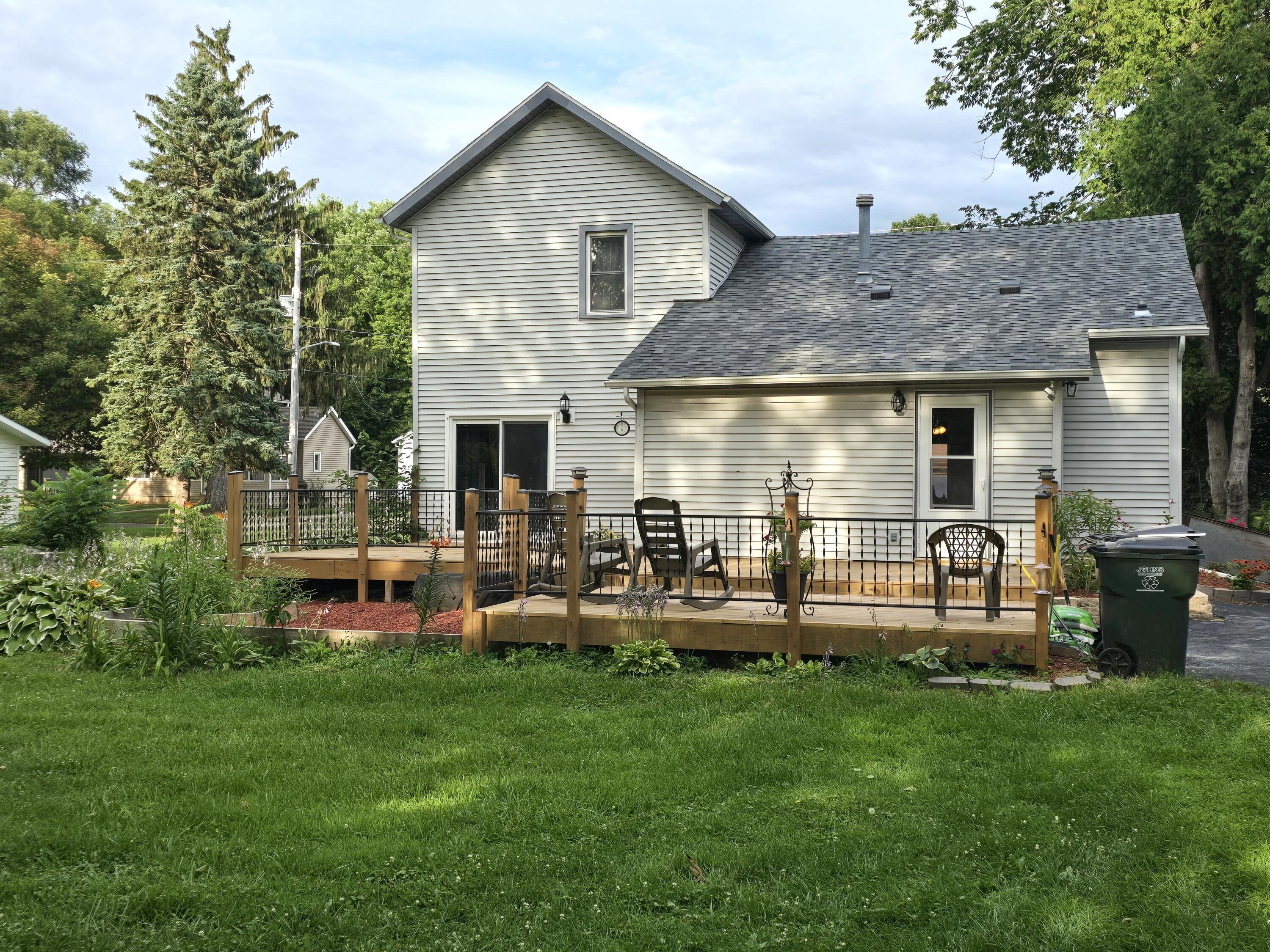 Property Photo:  538 S Clark St  WI 53190 
