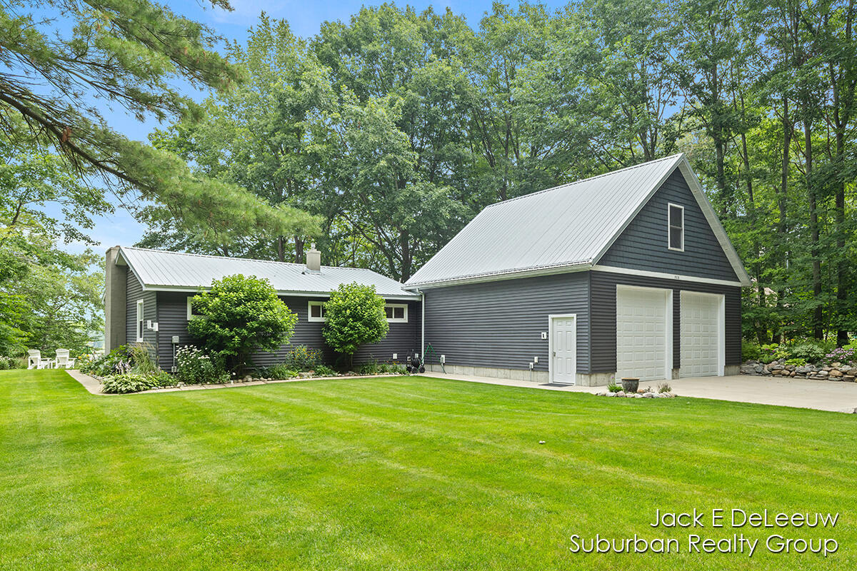 7636 West Birch Lane  New Era MI 49446 photo