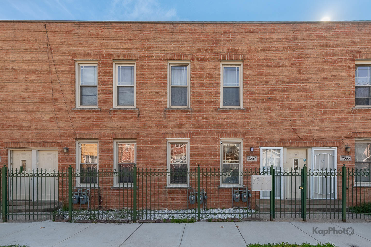 Property Photo:  2937 S Keeley Street 1  IL 60608 