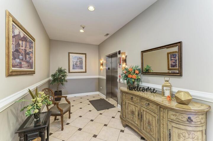 Property Photo:  1210 N Foxdale Drive 105  IL 60101 