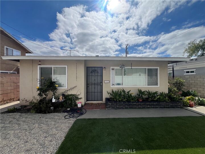 Property Photo: 10842 Pine Street CA 90720