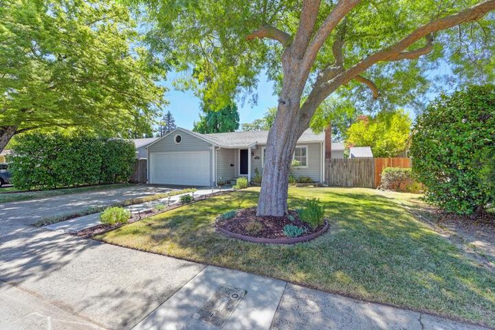 518 Lovella Way  Sacramento CA 95819 photo