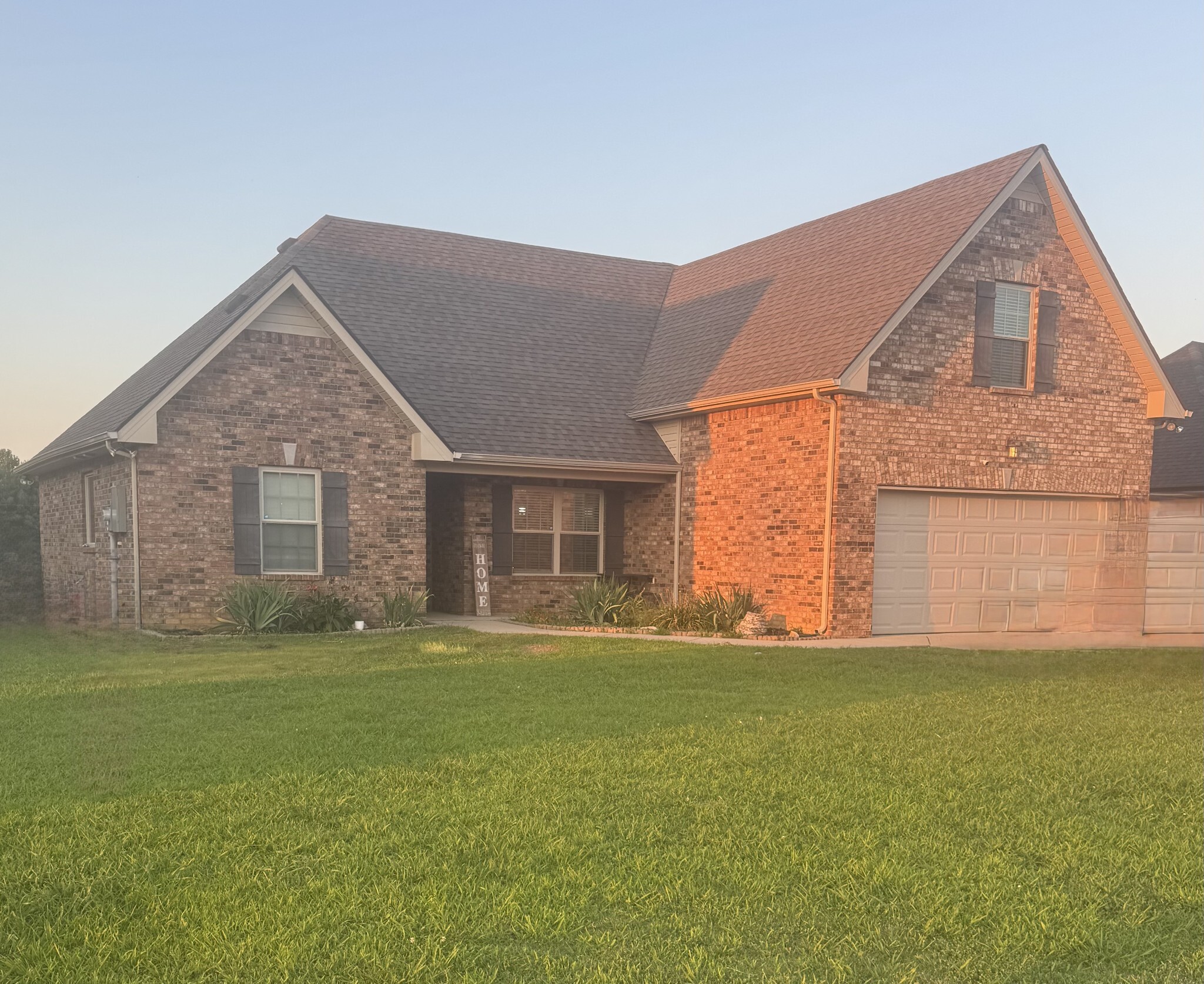 Property Photo: 2929 Dusenburg Dr TN 37037
