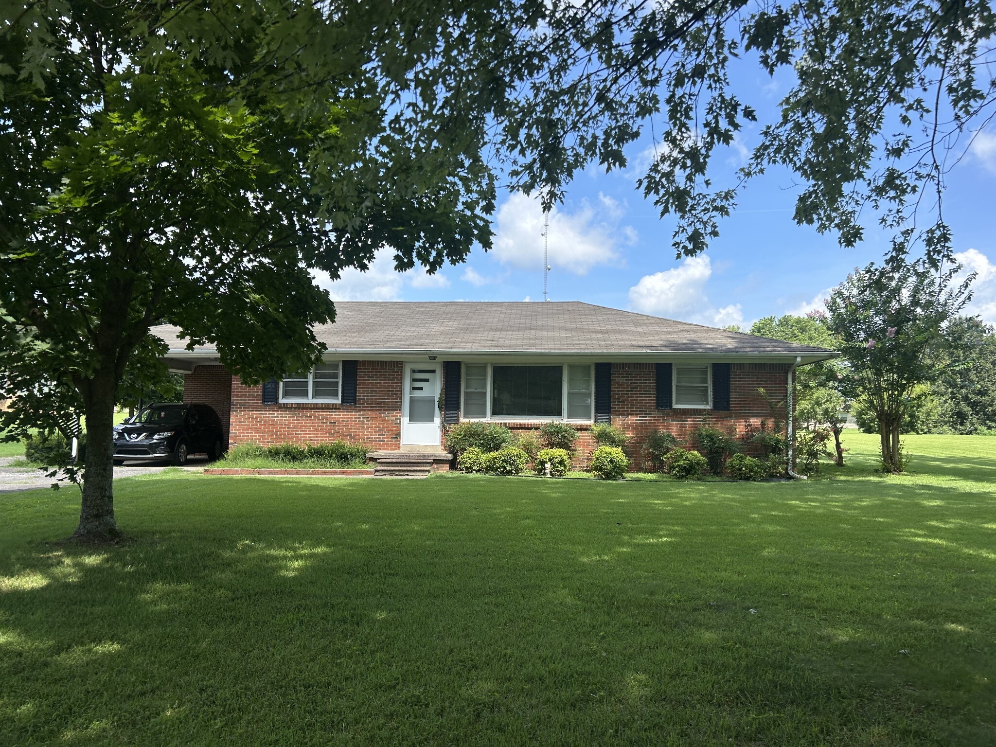 Property Photo: 2629 Highway 43 S TN 38468