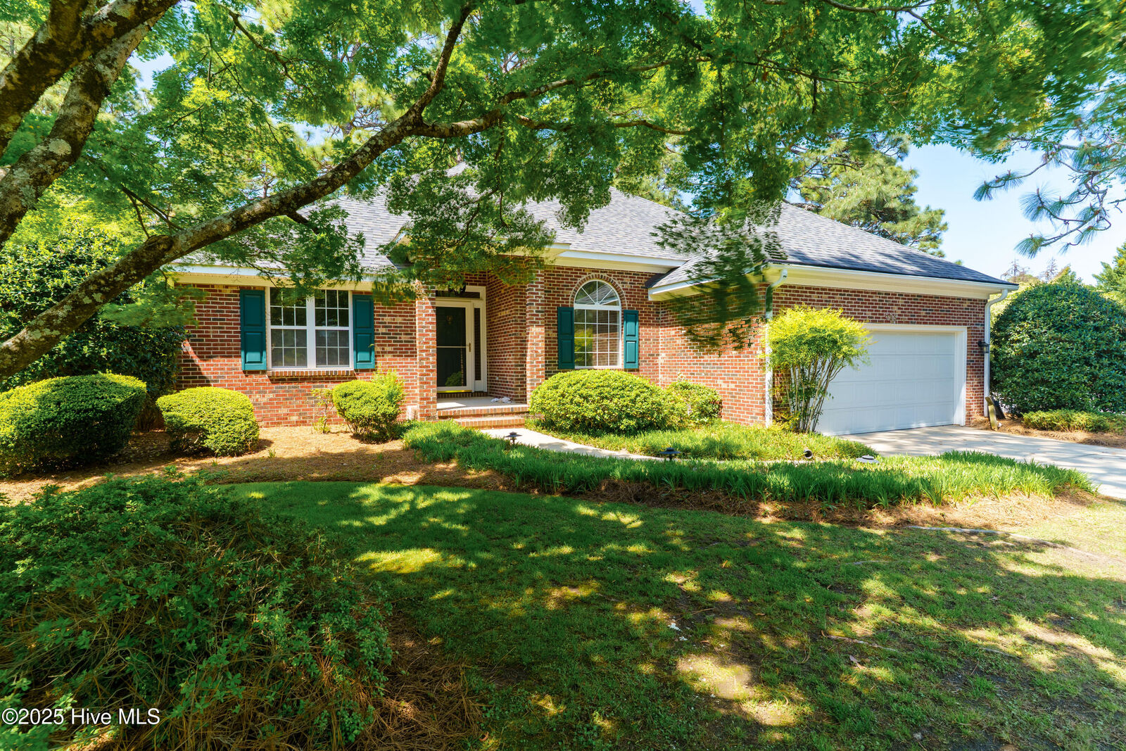 Property Photo: 725 Monticello Drive NC 28374