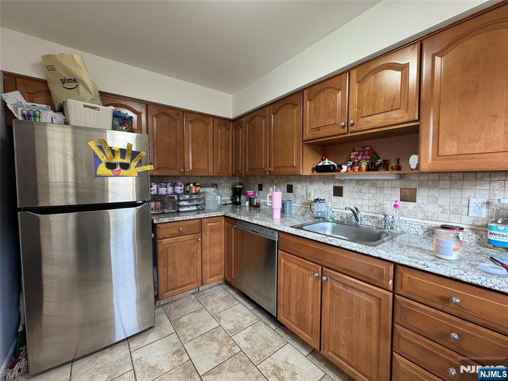Property Photo:  1432 13th Street 2nd Fl  NJ 07024 
