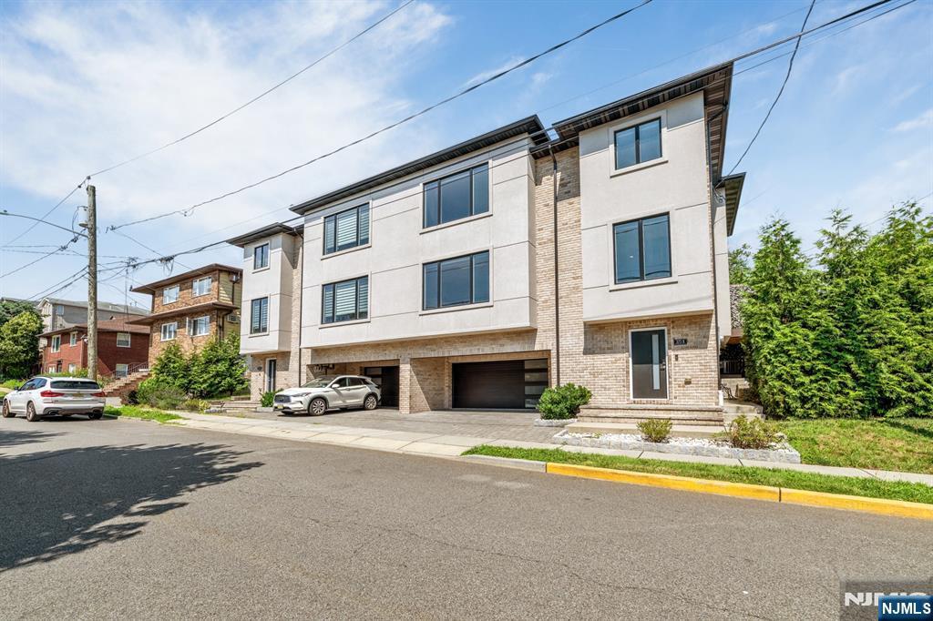 Property Photo: 275B 14th NJ 07650