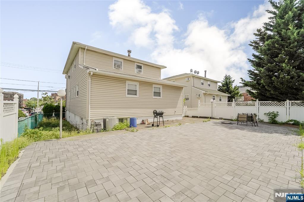 Property Photo: 29 Argyle Place NJ 07031