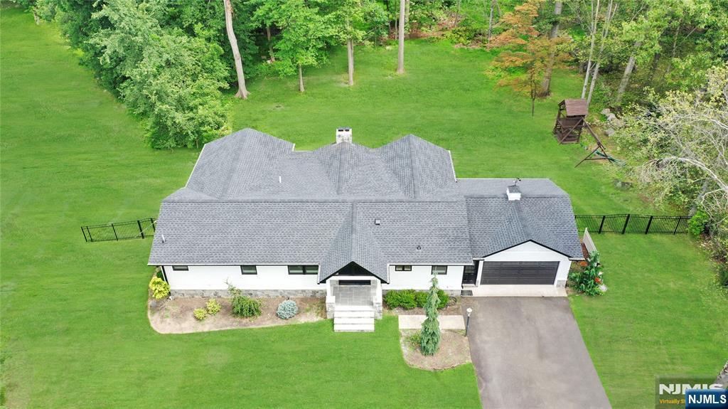 Property Photo:  21 Cottontail Trail  NJ 07458 