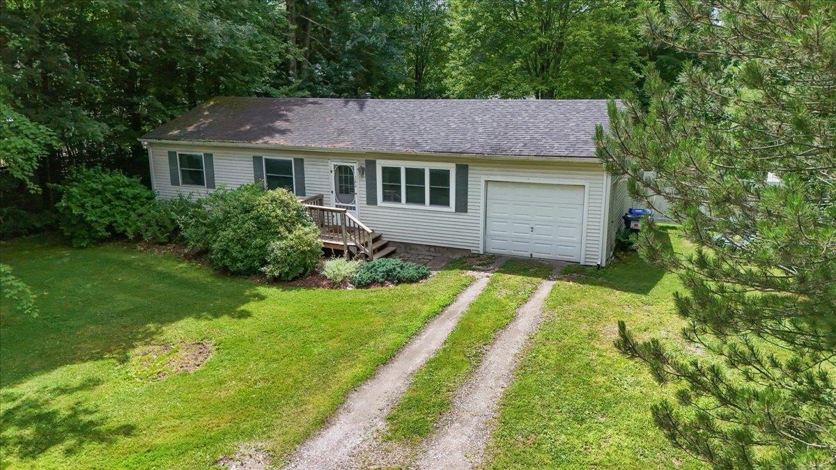144 Woodcrest Circle  Milton VT 05468 photo