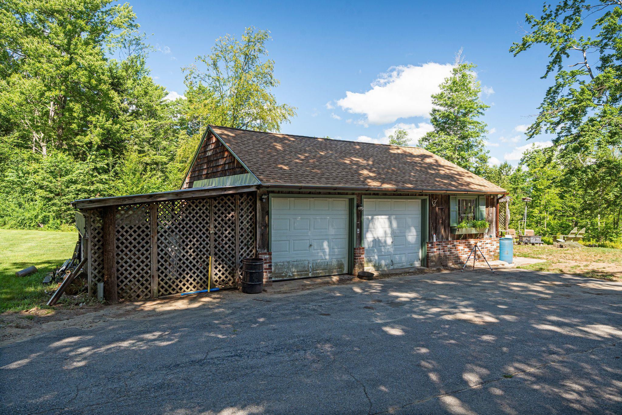 Property Photo: 63 Zephyr Lake Road NH 03047