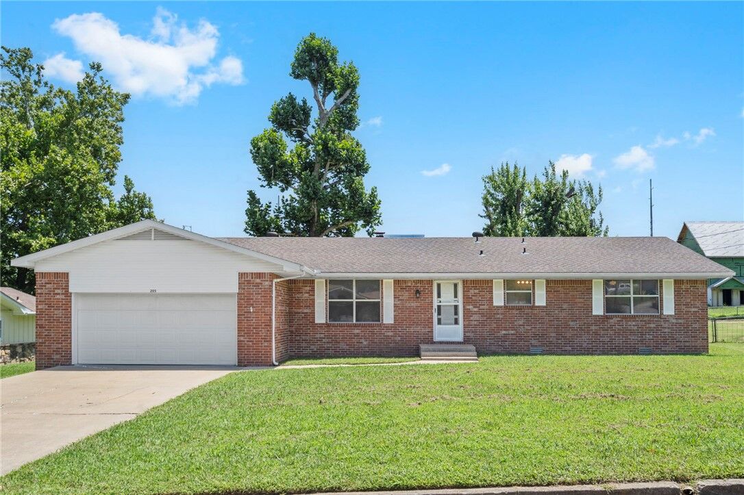 Property Photo: 205 Big Tree Drive AR 72712