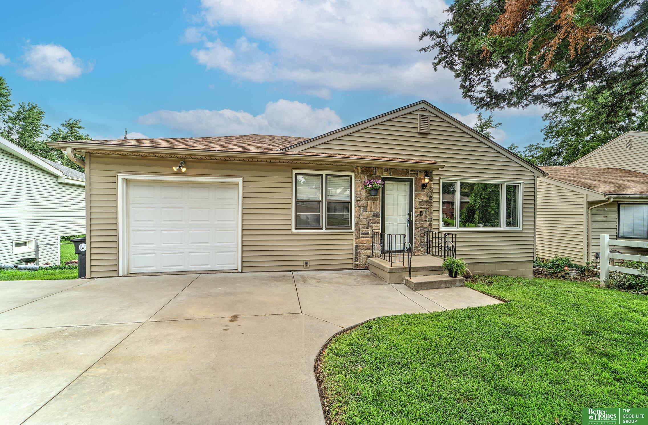 Property Photo:  7513 Richmond Drive  NE 68134 