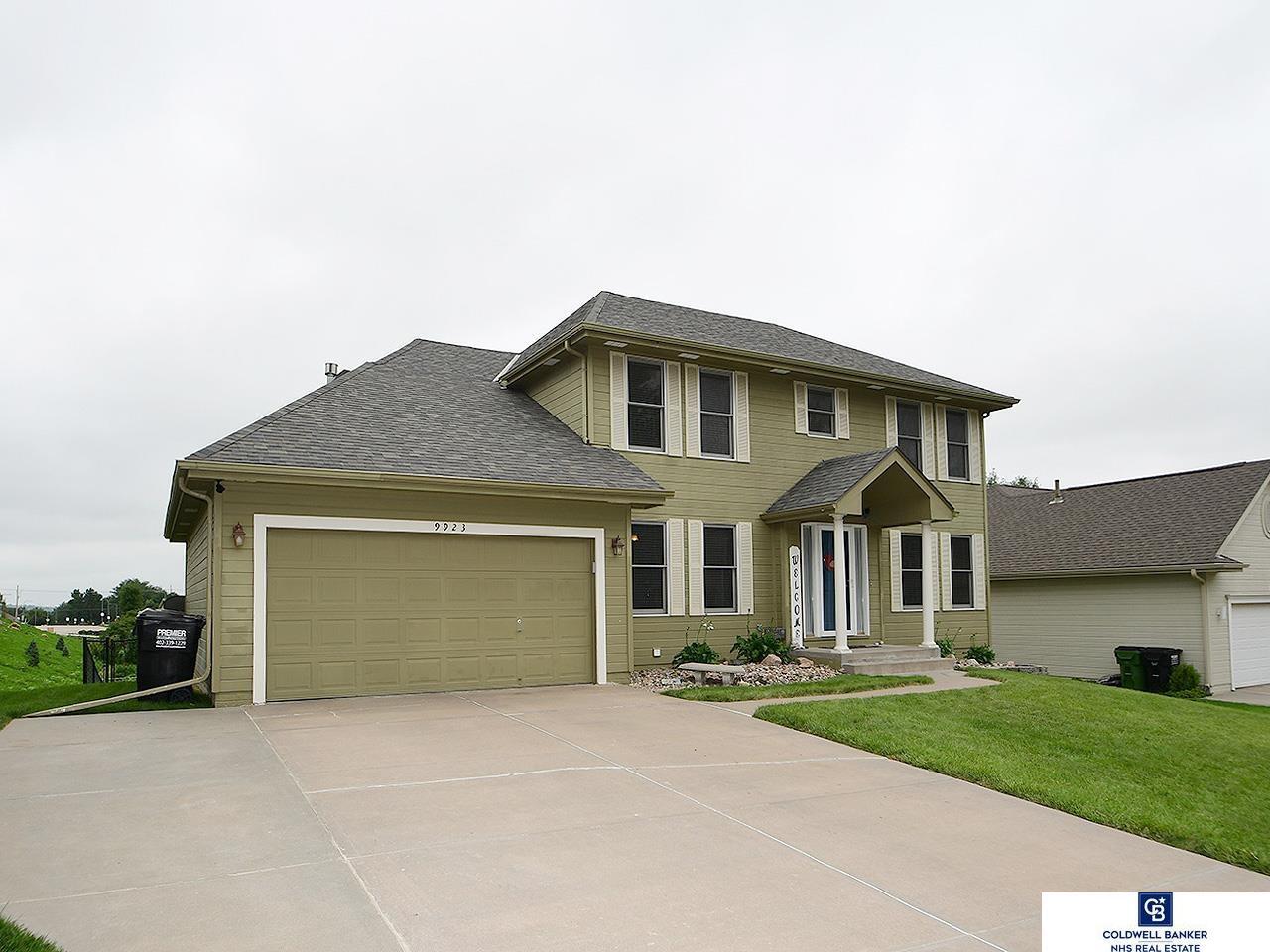 Property Photo: 9923 Idora Street NE 68128