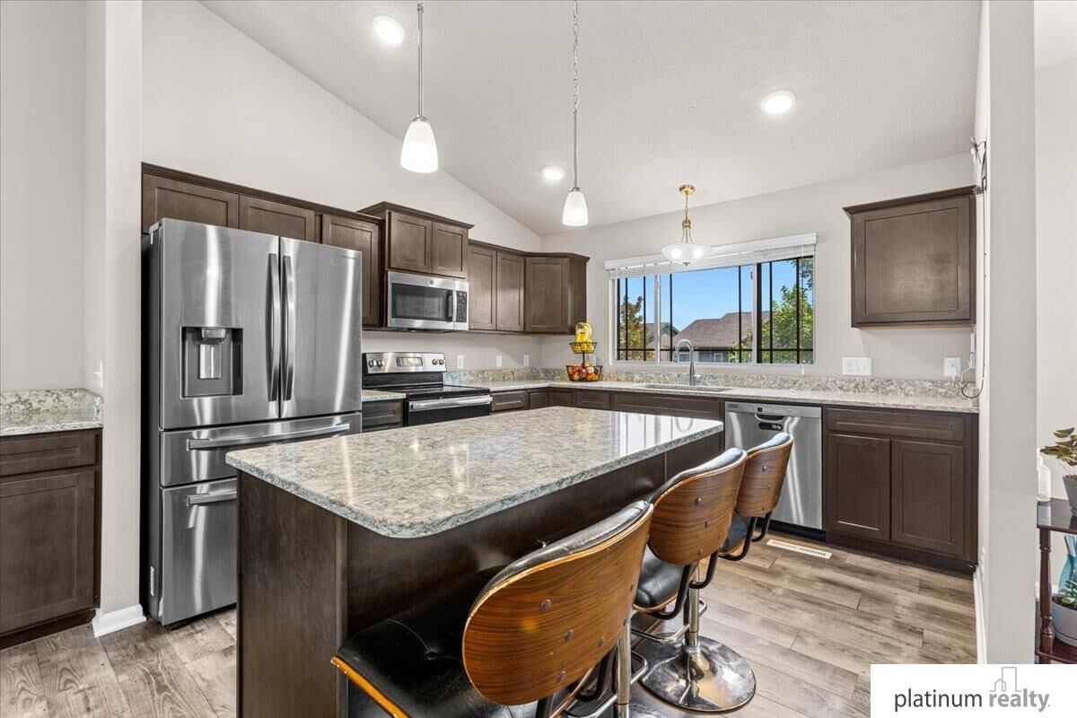 Property Photo: 7784 N 88 Avenue NE 68122-0000