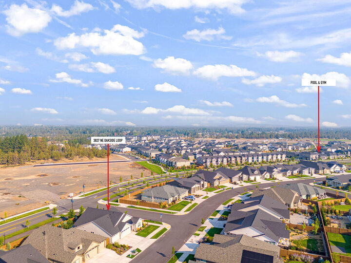 Property Photo: 3827 NE Oakside Loop OR 97701