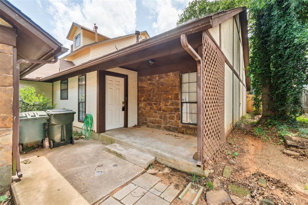 Property Photo: 727 Rockridge Circle OK 73034