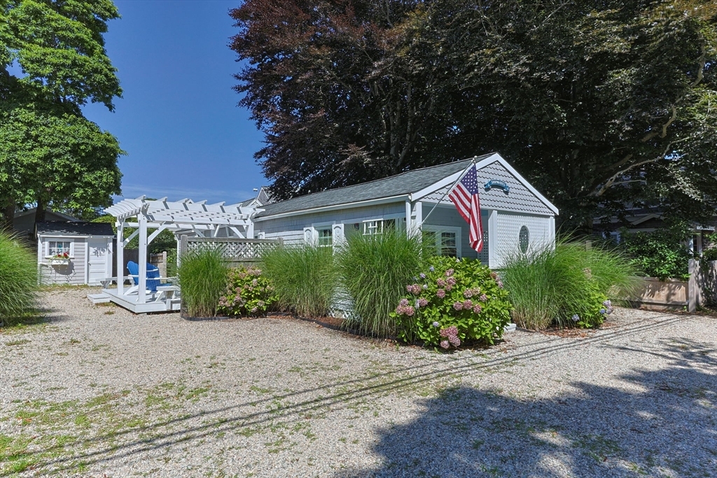 Property Photo: 17 Elysian Ave MA 02540
