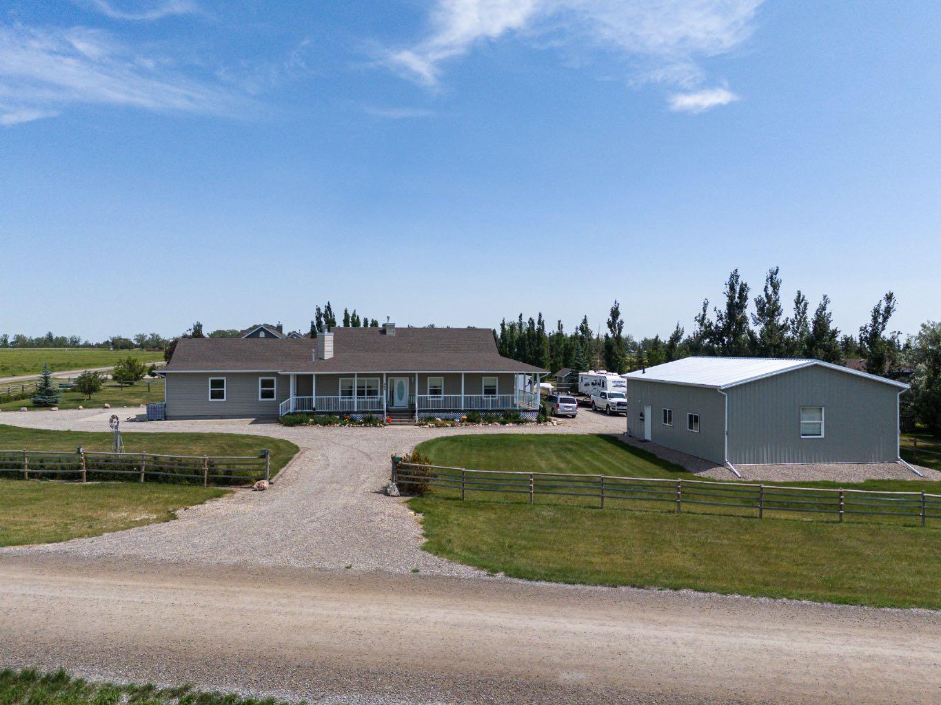 Property Photo:  840 Dufferin Street  AB T0L 1A0 