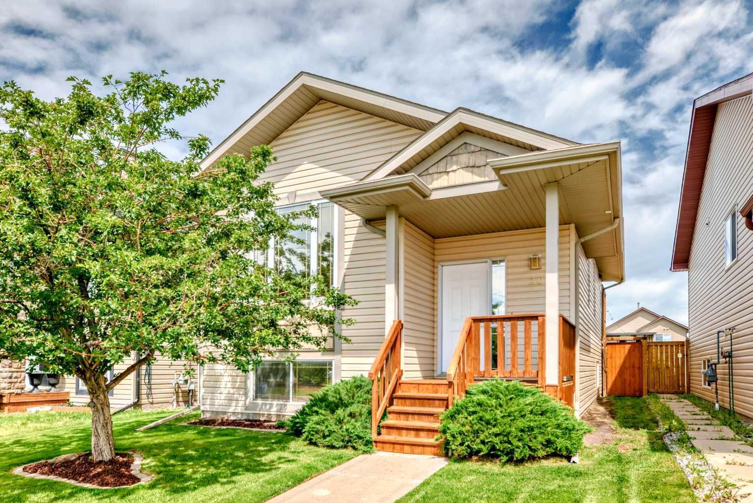 Property Photo: 20 Jepsen Crescent AB T4P 0A9