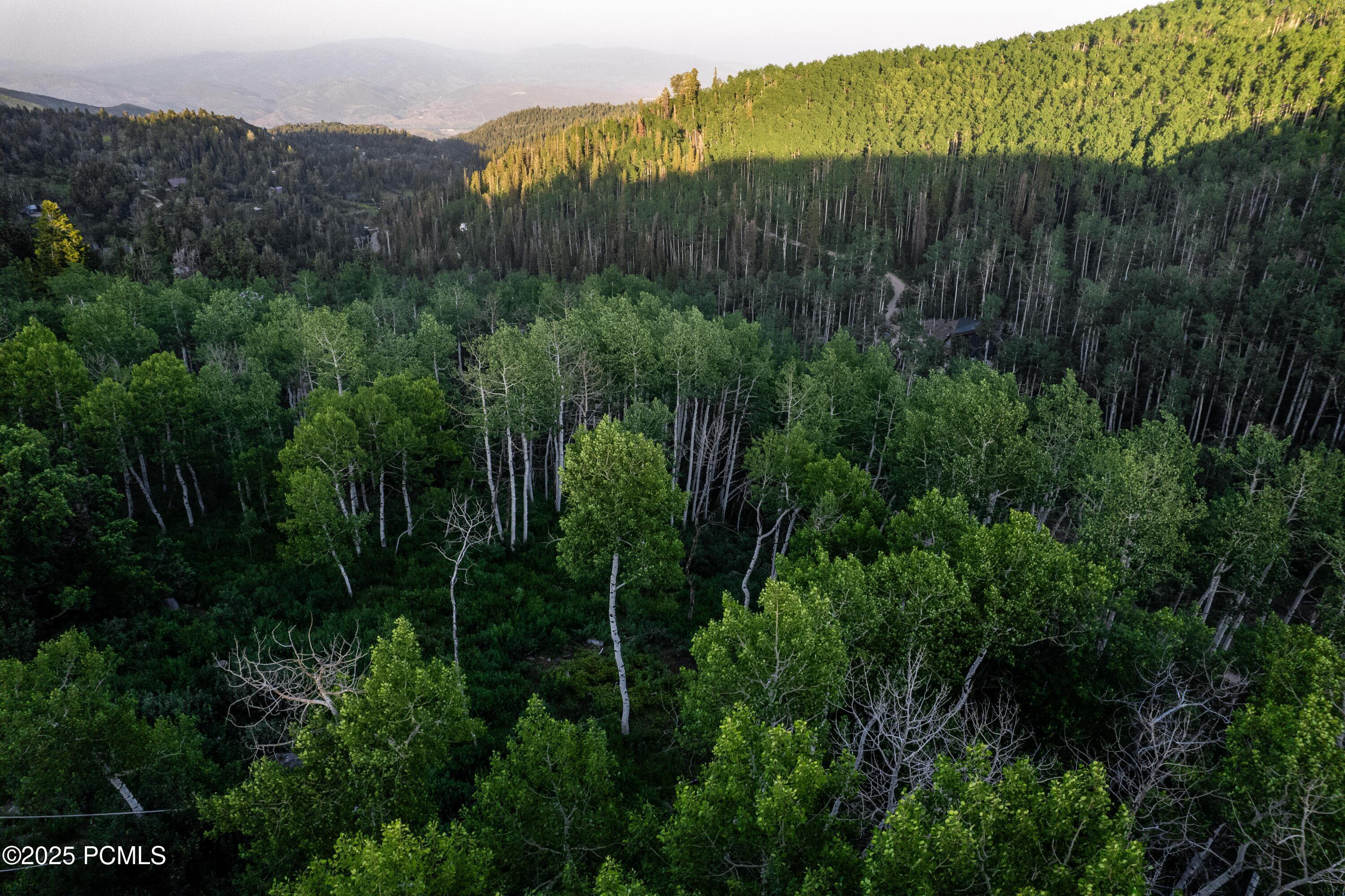 Property Photo: 2132 S Aspen Ridge Ridge UT 84017
