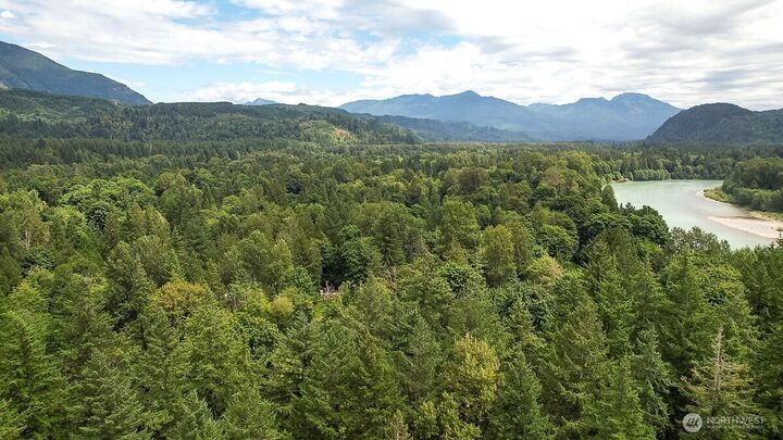 Property Photo: 41371 N Shore Lane WA 98237