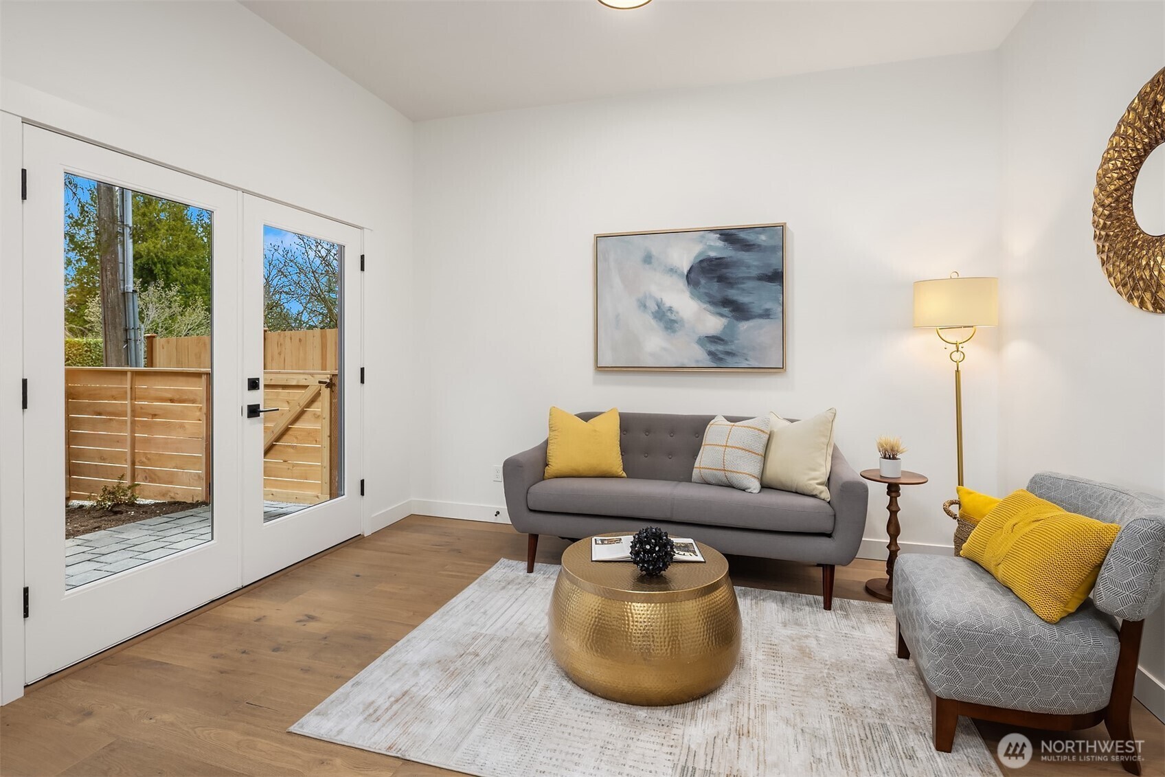 Property Photo: 13548 39th Avenue NE B WA 98125