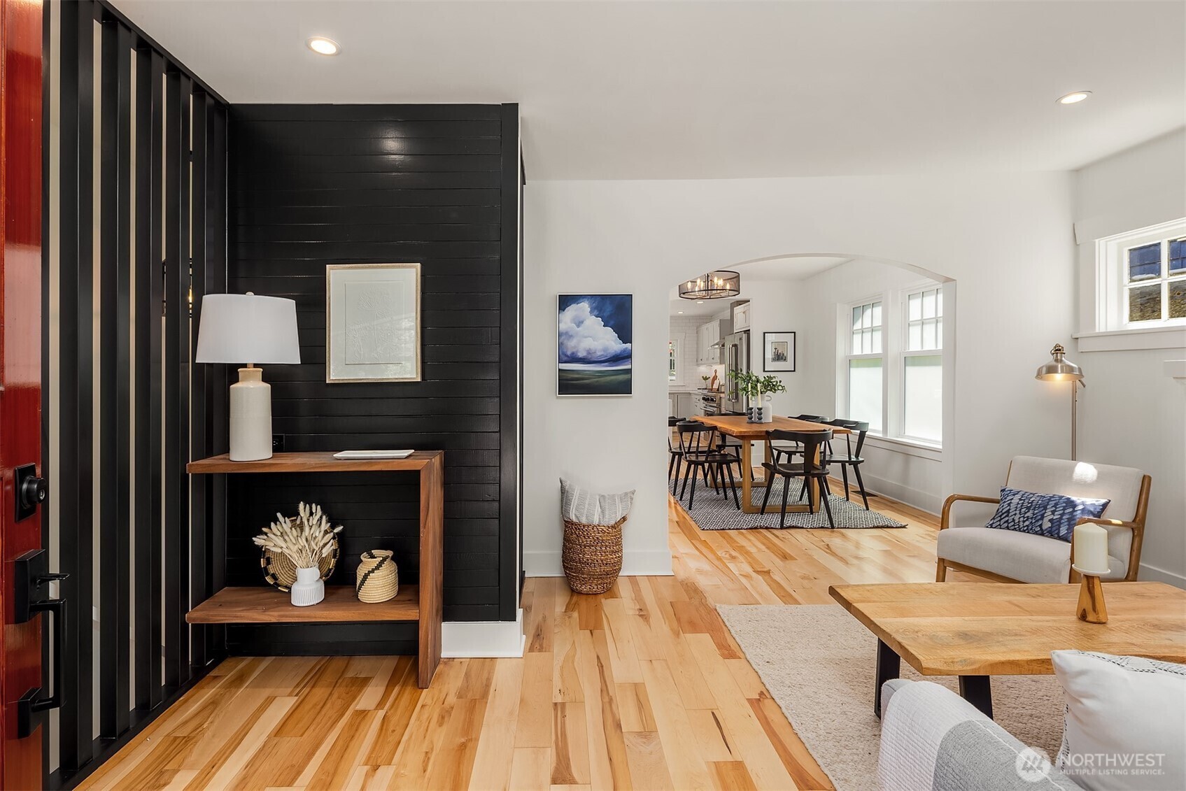 Property Photo:  7546  Roosevelt Way NE  WA 98115 