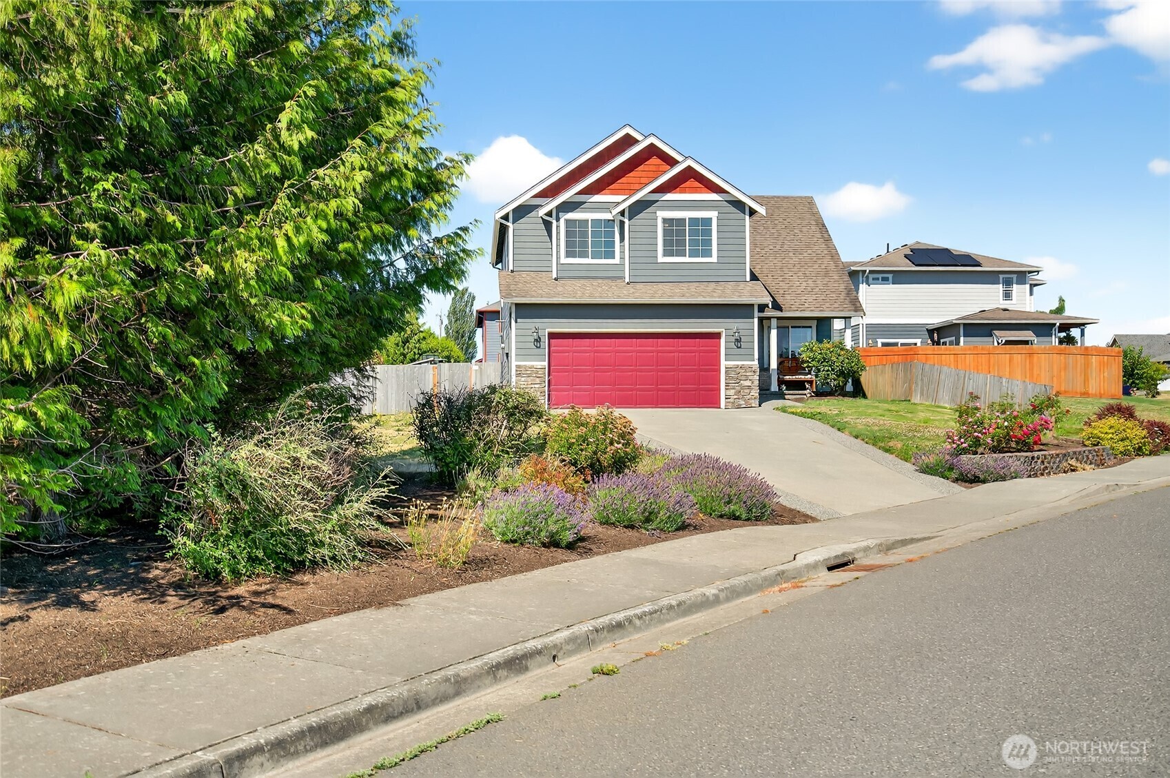 Property Photo: 2563 Pacific Highlands Avenue WA 98248