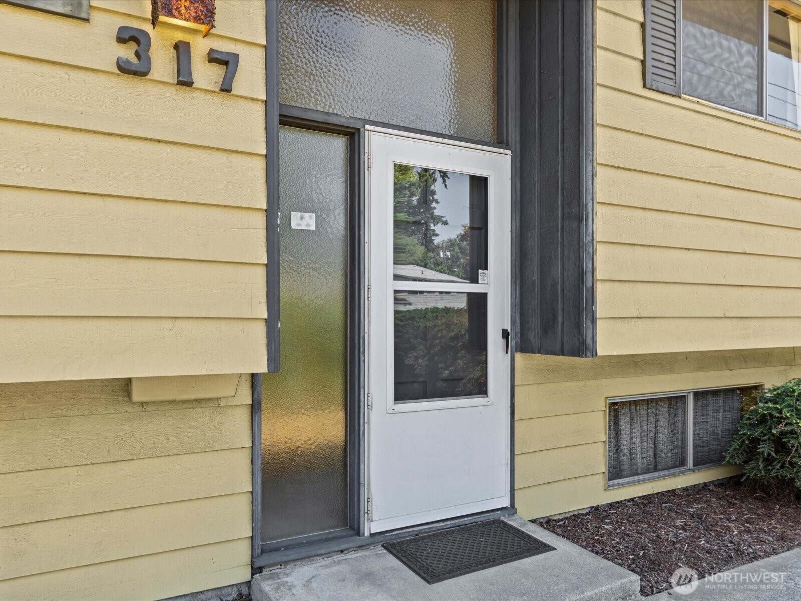 Property Photo:  317 S 116th Street  WA 98168 