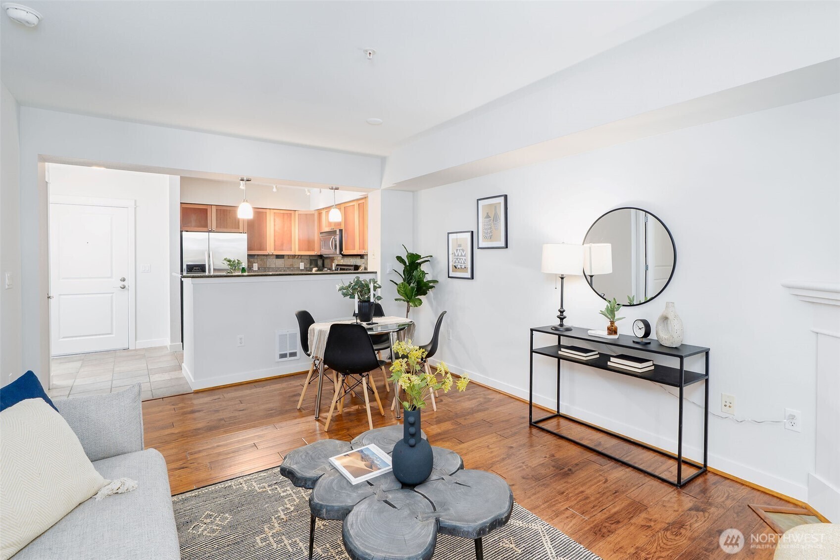 Property Photo: 1545 NW 57th Street 230 WA 98107