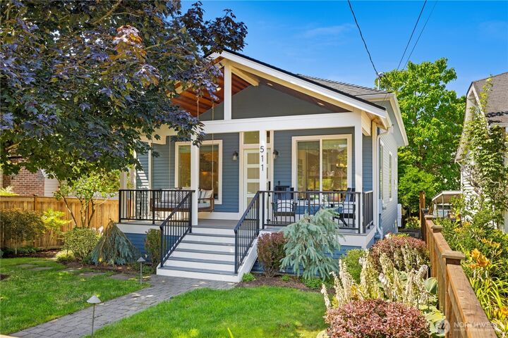 Property Photo:  511  21st Avenue E  WA 98112 