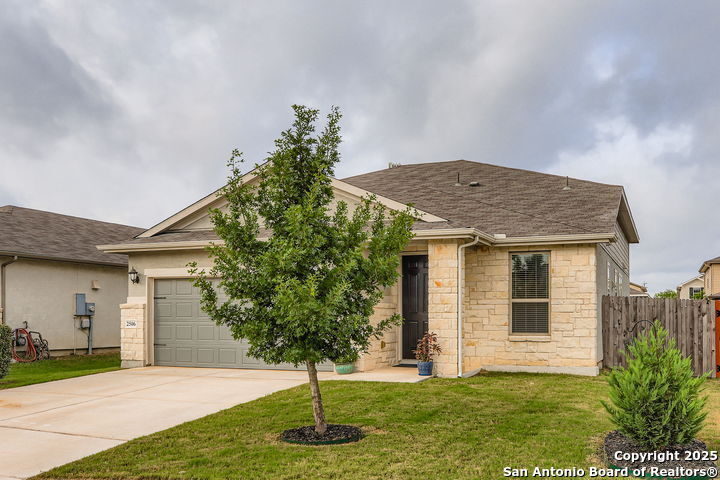 Property Photo: 2506 Castello Way TX 78259
