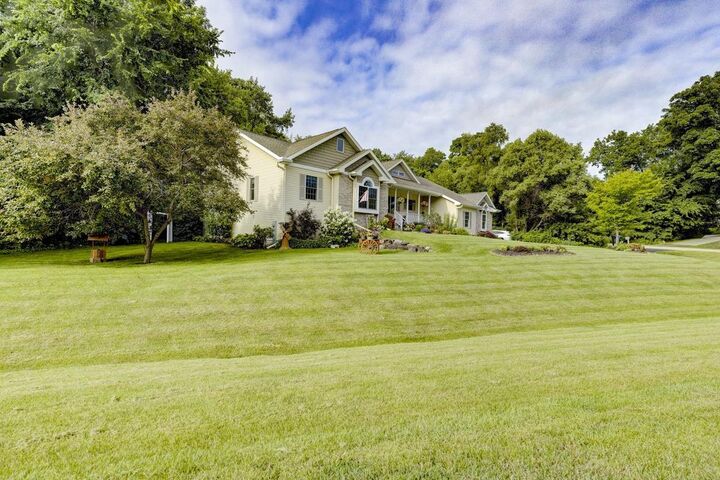 Property Photo:  11870 North Heritage Ridge  WI 53534 
